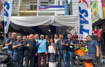 Consul General of India in Medan, Mr. Ravi Shanker Goel  was invited for the grand opening of the new TVS branch on Gatot Subroto Street in Medan on Wednesday, July 31, 2024